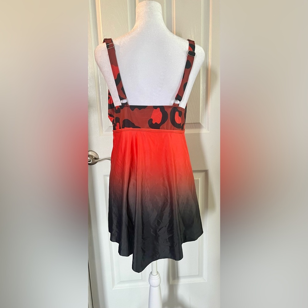 1X Women’s Swimsuit Tankini Top Red Animal Print Swim Dress NWOT